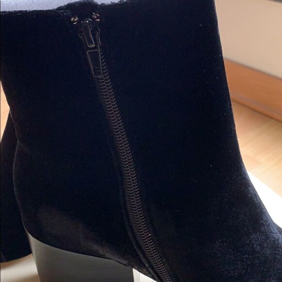 BETTYE Muller Nightcap Velvet Booties - Picture 4 of 6